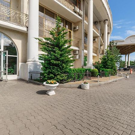 Arcadia Palace 2-Bedrooms Apartment With Terrace Odessa Luaran gambar